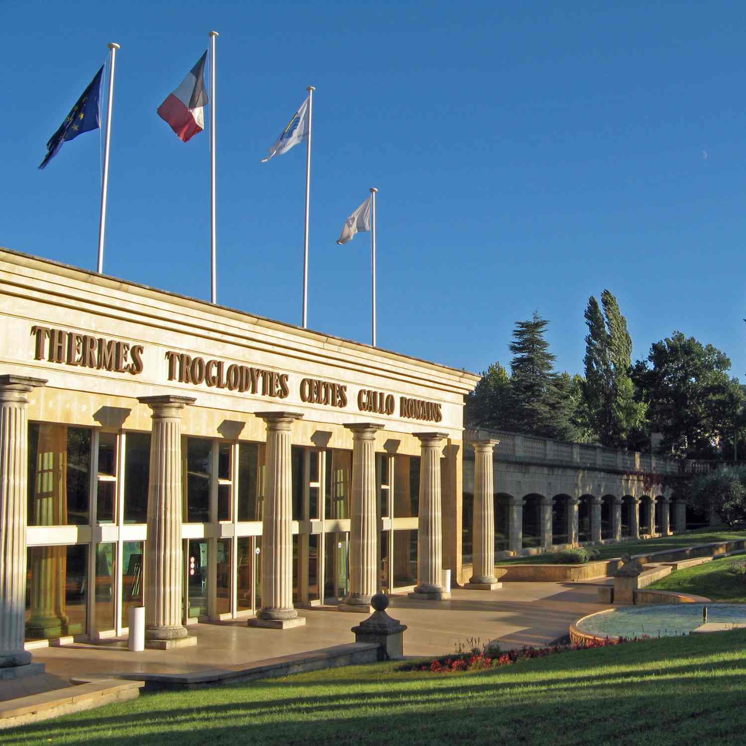 Pyr&eacute;n&eacute;es Grand H&ocirc;tel